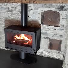 Купить Печь-камин Invicta Elton в интерьере чугунная в Молодечно в Молодечно