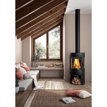 Купить Печь-камин Invicta Poele Neosen Etanche в интерьере чугунная в Молодечно в Молодечно