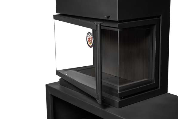 Камин МАДРИД на дровнике Гигант слева черный\белый шамот в Молодечно