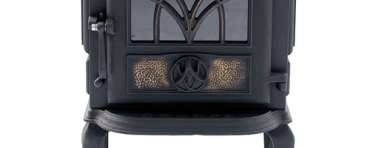 Чугунный камин со стеклом Сибирь 7 фото в интерьере в Молодечно