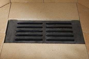 Стальной недорогой камин с колосником Бавария призматик пристенно-угловой фото в Молодечно