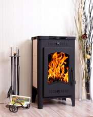 Стальной камин со стеклом Бавария Оптима с плитой фото в интерьере в Молодечно