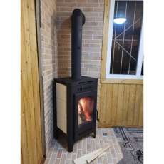 Недорогой камин со стеклом Бавария Оптима с плитой фото в интерьере в Молодечно