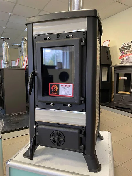 Печь-камин чугунный FireWay Klemens в интерьере Амазонка бай фото в Молодечно