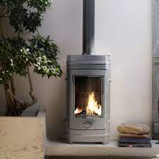 Печь-камин Invicta Chatel чугун в интерьере Амазонка бай фото в Молодечно