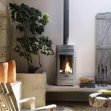 Печь-камин Invicta Cassine чугун в интерьере Амазонка бай фото в Молодечно