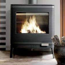 Печь-камин чугунный Invicta Kazan в интерьере Амазонка бай фото в Молодечно