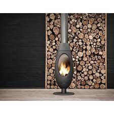 Печь-камин чугунный Invicta Ove в интерьере Амазонка бай фото в Молодечно