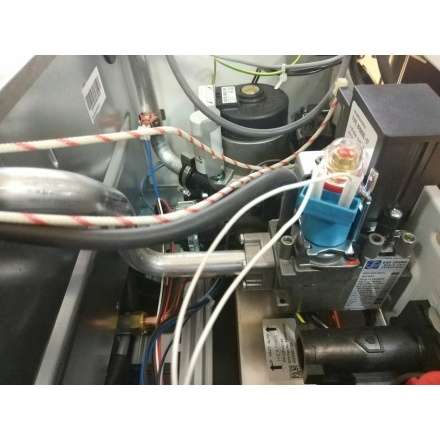 Газовый котел Ariston CARES XC 18 FF в Молодечно